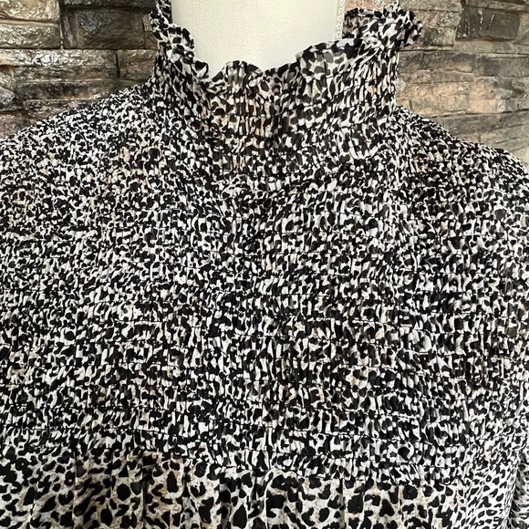 Taylor Monochrome Patterned Long Sleeve Dress - Picture 7 of 14